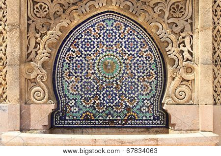 Moroccan fountain with mosaic tiles
