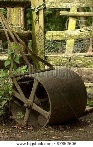 Cast iron lawn roller