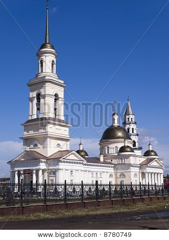 Catedral de SPASO-preobrazhenskiy. A cidade de Nevjansk. Área de Sverdlovsk.