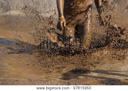 Mud race runners