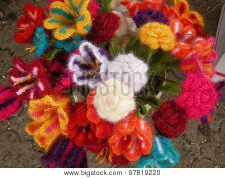 Artificial flowers are made of bright materials made of cloth