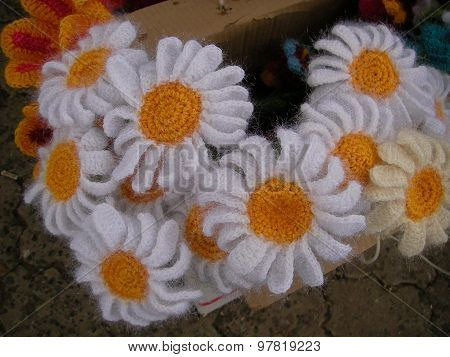 Artificial flowers are made of bright materials made of cloth