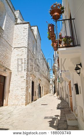 Characteristic alleyway of Cisternino. Puglia. Southern Italy.