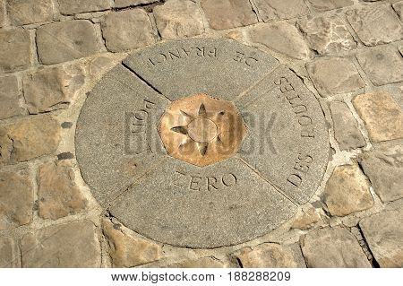 Point zero des routes de France is the zero point of France and has existed for several centuries. It is where distances are calculated between Paris and other French or foreign cities. The monument is a simple bronze milestone sealed in a stone of the pa