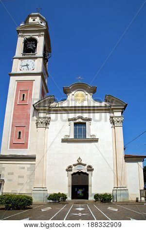 Wall  And Church Tower Bell   Tradate