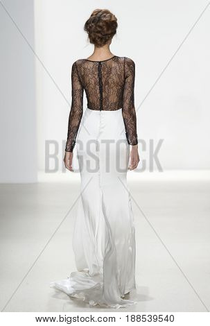 Kelly Faetanini- Spring 2018 Collection - New York Fashion Week Bridal