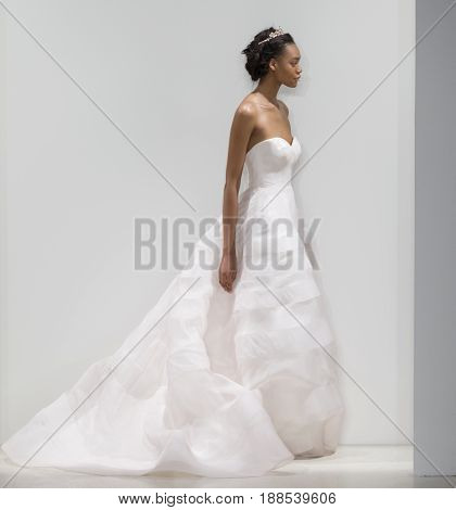 Kelly Faetanini- Spring 2018 Collection - New York Fashion Week Bridal