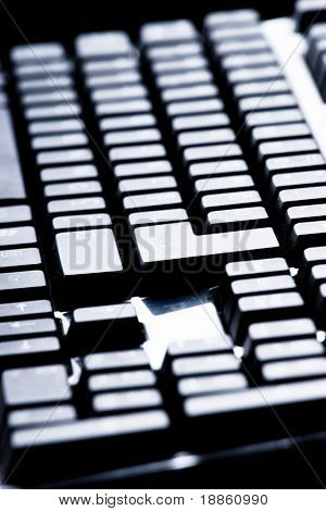 Teclado de la PC en una composición muy gráfica y la profundidad de campo.