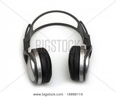 cuffie musica senza fili su sfondi bianchi