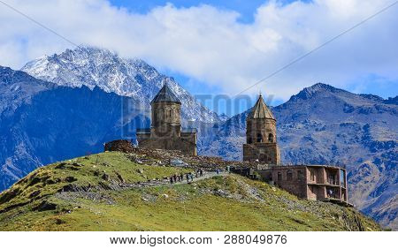 Gergeti Trinity Church (tsminda Sameba)