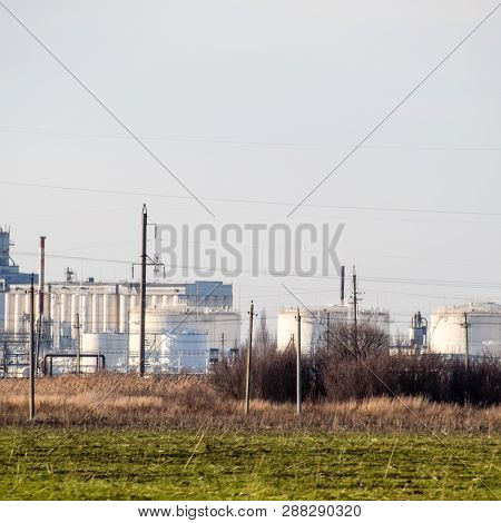 Refinery. Reservoirs For Storage Of Refinery Products. Rectification Columns. Distillation Columns, 