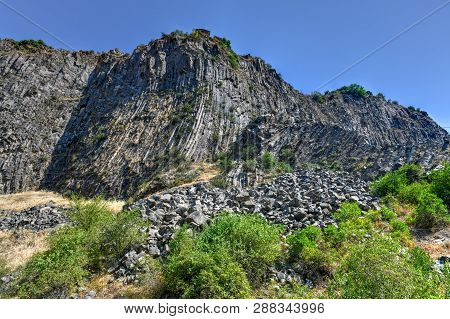 Symphony Rocks - Armenia