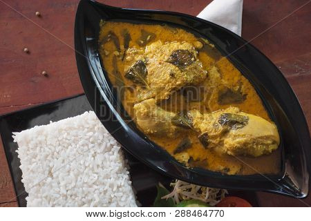 Chicken Basil, Is A Food Made From Chicken Soaked With Herb And Spices, Presenting With Rise, Bean S