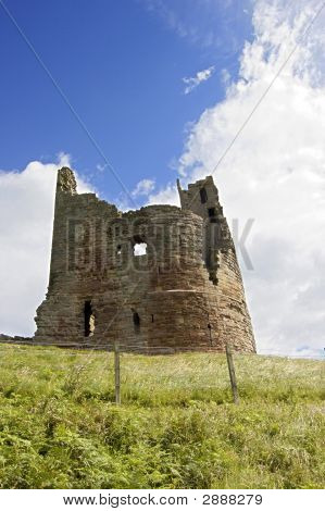 Hrad ponechat na Dunstanburgh