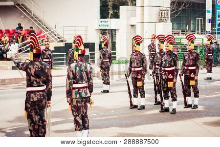 Petrapole-benapole, Bangaon, West Bengal, 5th Jan, 2019: Joint Retreat Ceremony, Military Parade Sho