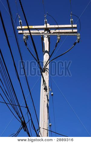 Poli elettrici ad alta tensione