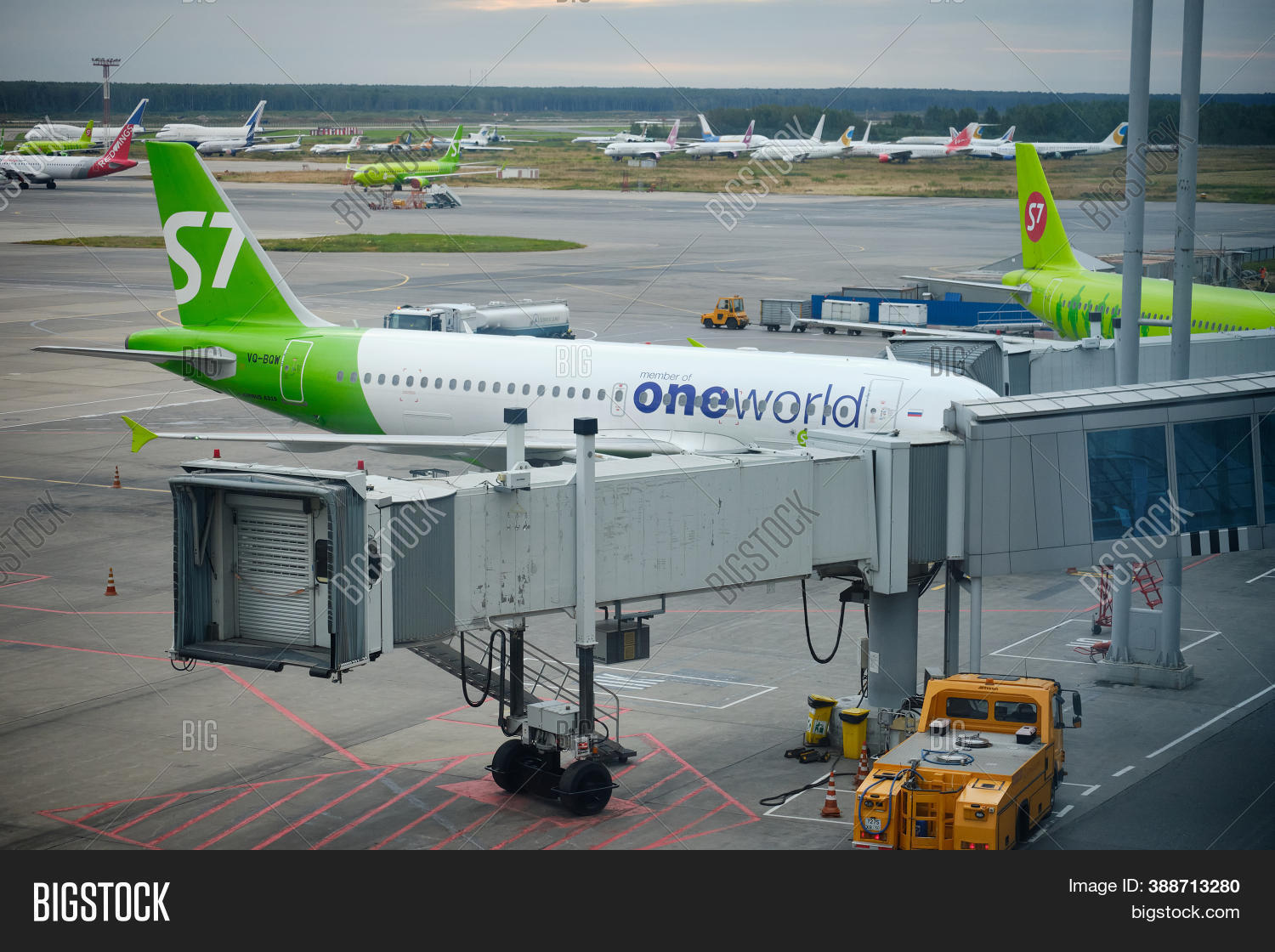 S7 Airlines Original Image & Photo (Free Trial) | Bigstock