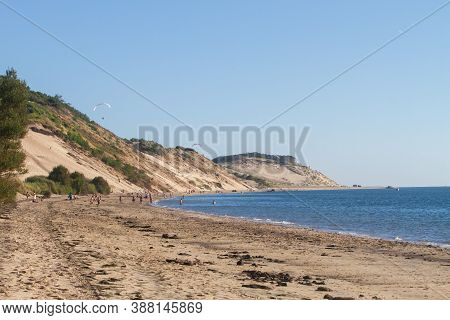 The Dune Of Pilat (grande Dune Du Pilat) Tallest Sand Dune In Europe, In La Teste-de-buch In The Arc