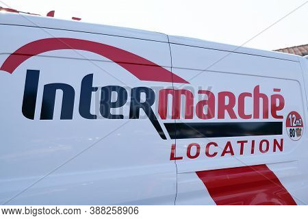 Bordeaux , Aquitaine / France - 10 01 2020 : Intermarche Location Logo And Text Sign On Side Truck P
