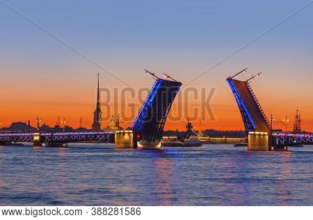 Neva river and open Palace (Dvortsovy) Bridge - St. Petersburg Russia