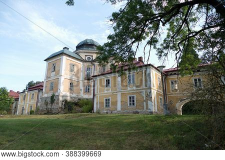 Schloss Diana Close To Czech Western Border