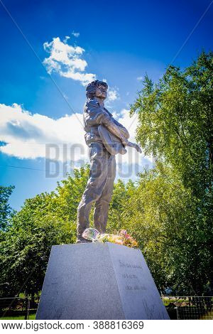Russia,saint-petersburg - 16 August 2020: A Monument In Honor Of The Singer Viktor Tsoi. 30th Annive