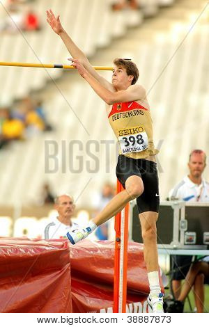 BARCELONA - 13 juli: Falk Wendrich van Duitsland tijdens Hight sprong gebeurtenis de 20e World Junior Athleti