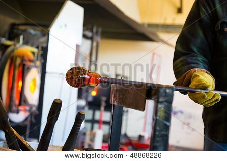 Expert Glassblower