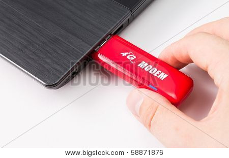 Laptop with mobile internet connection
