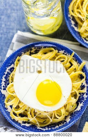 Pasta With Crispy Eggs