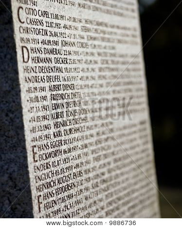 Anıt plaket