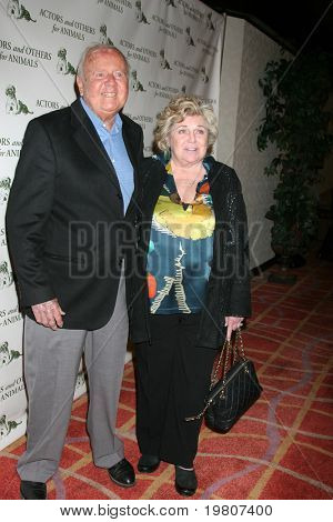 LOS ANGELES - huhti 9: Dick & Pat Van Patten 