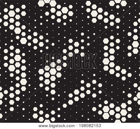 Halftone Pattern. Snake Skin Style Seamless Pattern. Black And White Background With Halftone Transi