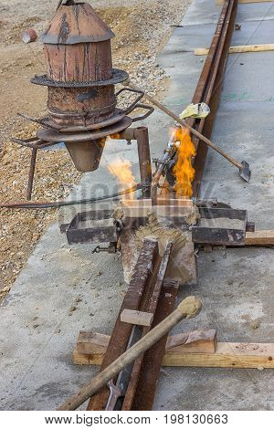 Thermit Rail Welding, Join Tram Tracks