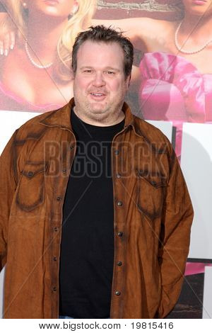 LOS ANGELES - huhti 27: Eric Stonestreet saapuvat Village Theater 