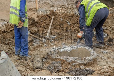 Jackhammer Concrete 2