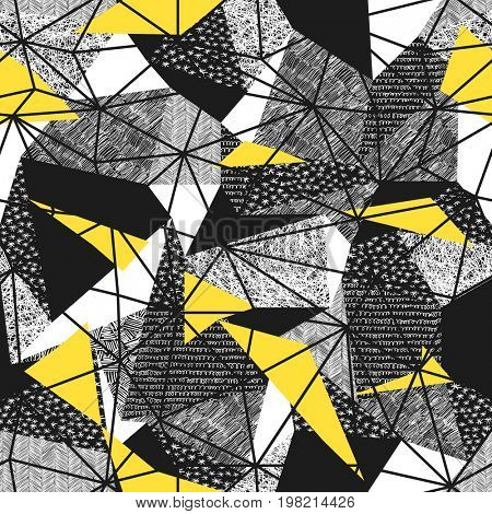 Geometric seamless pattern in retro style. Vintage background.Triangles and hand drawn patterns. Low poly seamless repeat pattern. Triangular facets.  raster pattern. Yellow Triangles