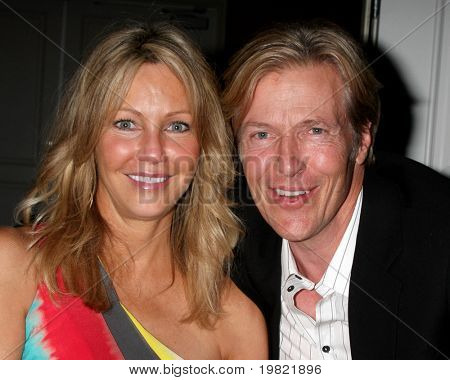 LOS ANGELES - 6 maggio: Jack Wagner, Heather Locklear presso l'una festa privata presso il Marriott Hotel & Spa o