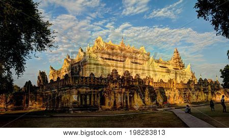 Maha Aungmye Bonzan temple at sunset - 03.01.2013 Ava Myanmar