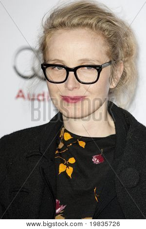 HOLLYWOOD, CA. - 4 de noviembre: Julie Delpy asiste a la proyección del AFI Fest de la carretera en el de Grauman