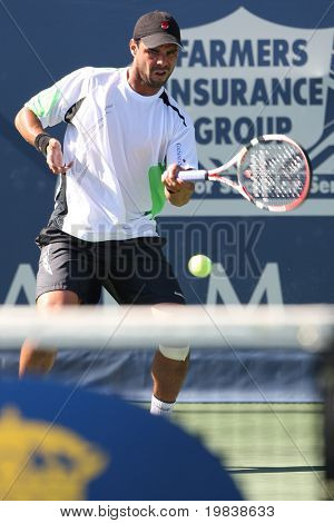 Los Angeles, ca. 29. Juli: Alejandro Falla Columibia (im Bild) und Erenests Gulbis über Lettland pl