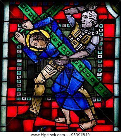 Stained Glass In Worms - Jesus Carrying The Cross