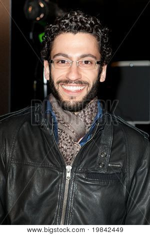LOS ANGELES, CA. - 7. maaliskuuta: Adam Tsekhman saapuu Paramount Studios juhliakseen t