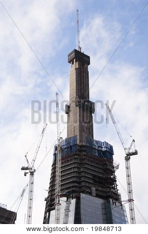 ロンドン、イギリス - 1 月 10 日: シャード ロンドン ブリッジ タワー建設、2012 年に完成のため