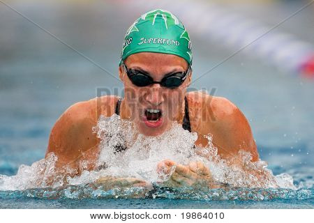 ST. POELTEN, Rakousko - 9. srpna: Mirna Jukic skončí první v případě žen 50m prsa