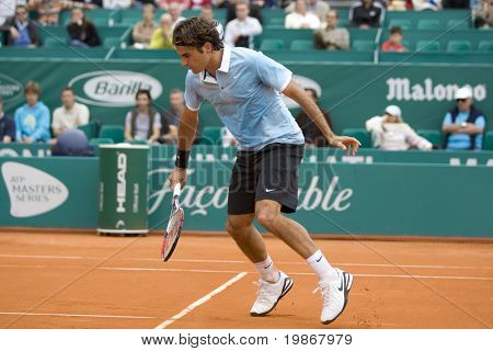 23. Dubna, MONTE CARLO MONACO Ruben Ramírez Hidalgo ESP v Roger Federer SUI v ATP stožáru
