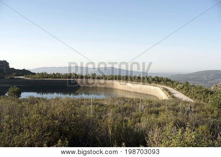 Majalespino reservoir. Mount of the Almorchones. Becerril de la Sierra. Madrid's community. Spain.