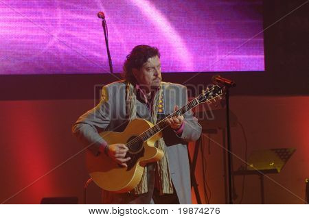 YEREVAN - NOVEMBER 11.: Alan Parsons Krisztián Gasparyan 80years ünnepe este folyamán. November 1.