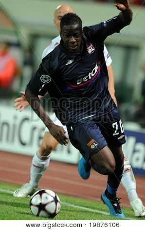 부다페스트-9 월 29 일: cissokho의 Aly (20) UEFA 챔피언스리그 축구 게임 Debr에서 행동