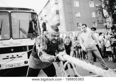 Osinniki, RUSSIA - July 28, 2017: Open festival on power extreme for Russian heroes bogatyrey.